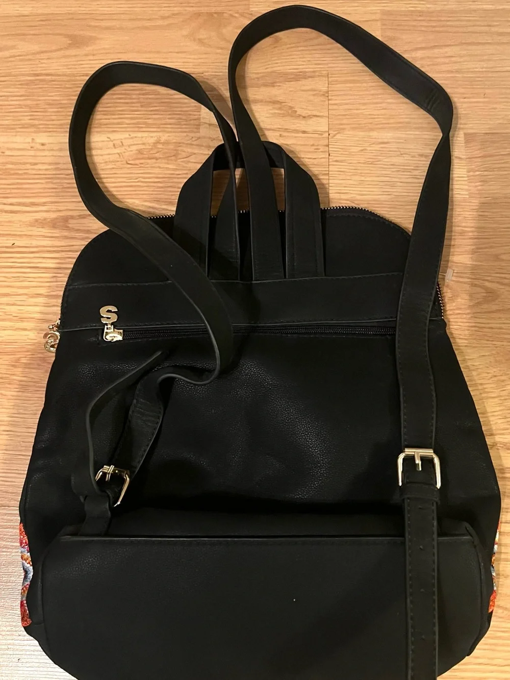 DESIGUAL Batohy Bols Odissey Nanaimo Vegan Leather Backpack embroidered floral